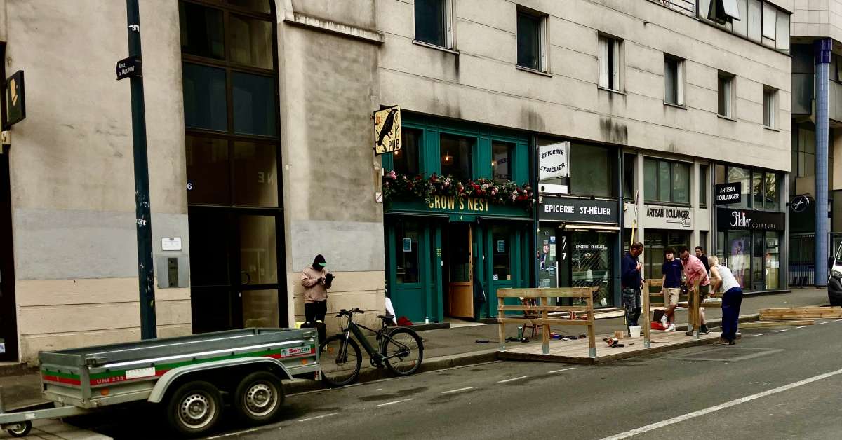 les terrasses saisonnières font leur retour avec les beaux jours